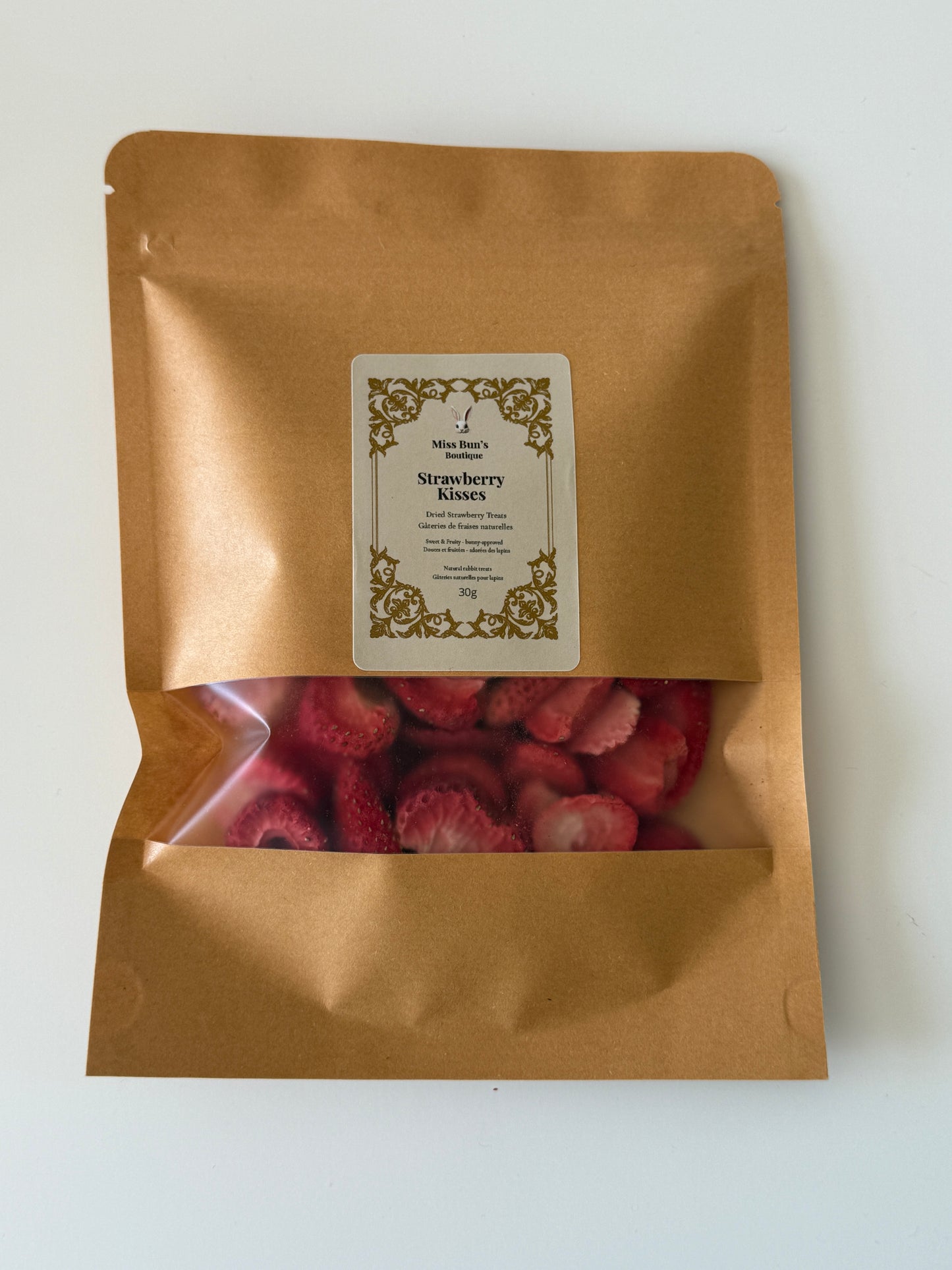 Strawberry Kisses – Natural Dried Strawberries for Rabbits (30g)