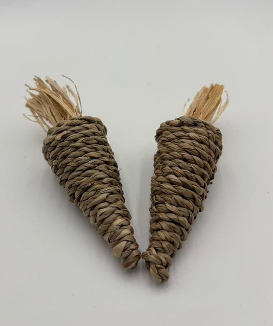 Handwoven Natural Grass Carrot Chew Toy for Rabbits