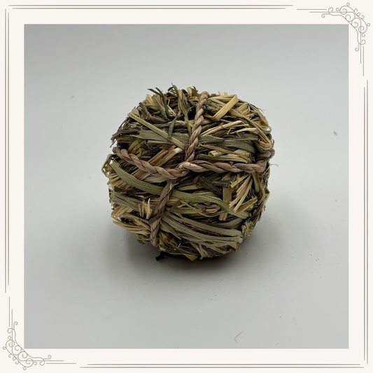 Boule naturelle en foin – 7 cm
