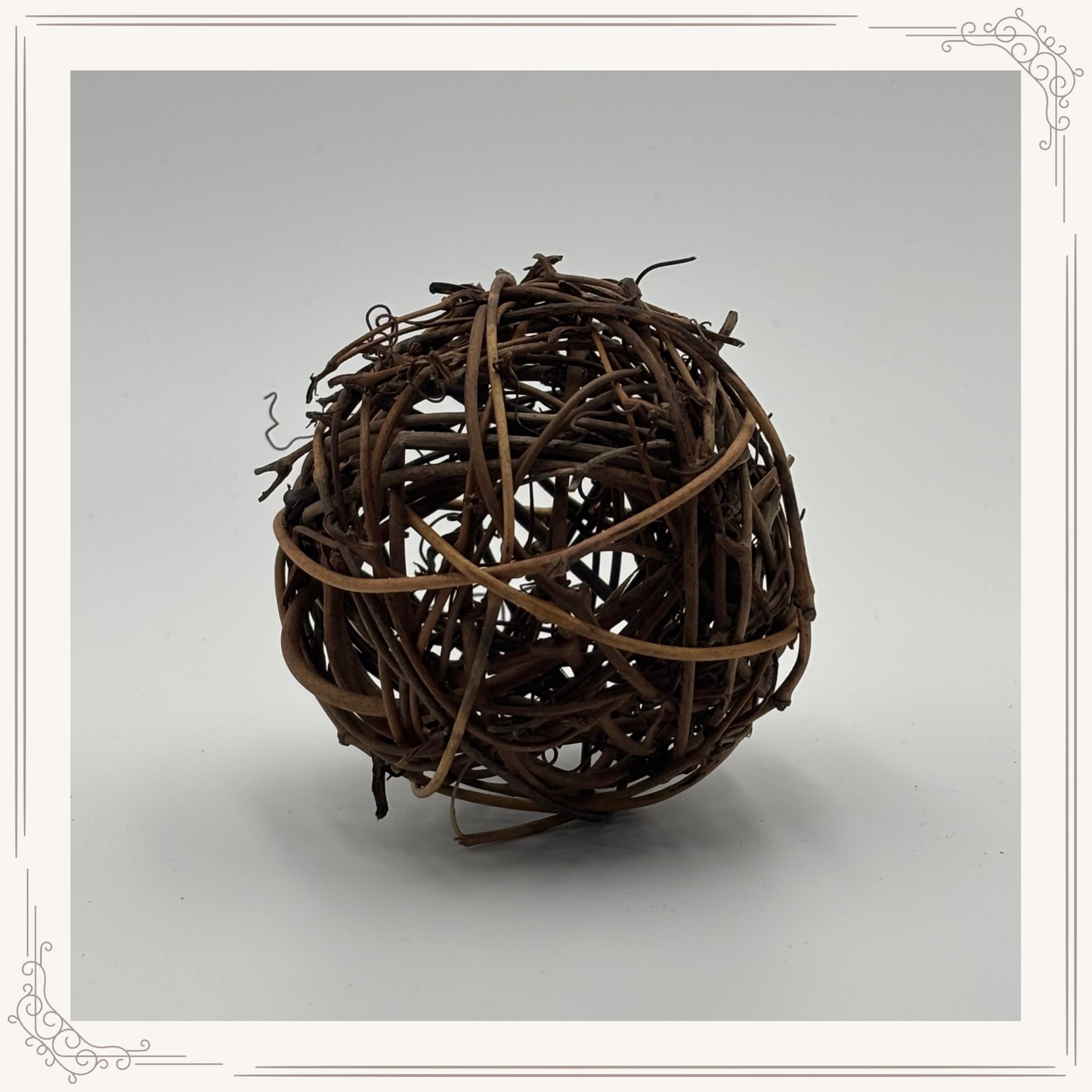 Boule naturelle en vigne – 7 cm