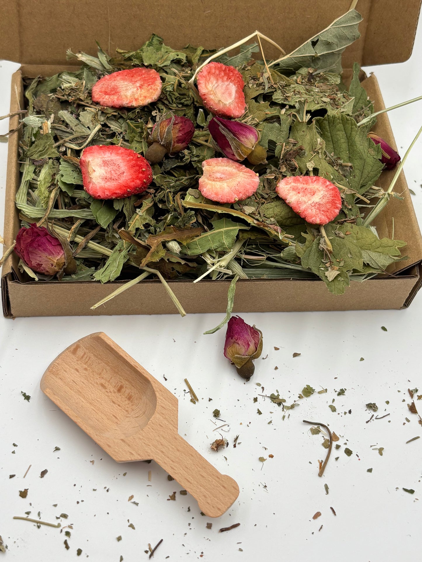 Strawberry Field Foraging Box