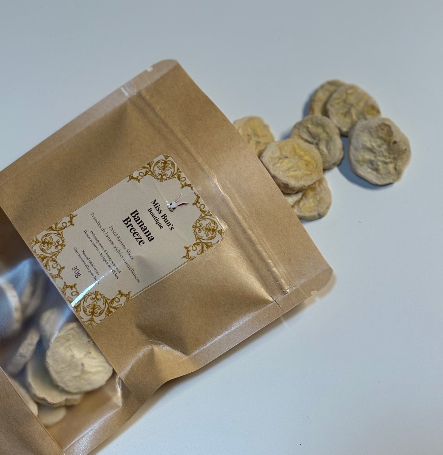 Banana Breeze – Natural Dried Banana Slices for Rabbits (30g)