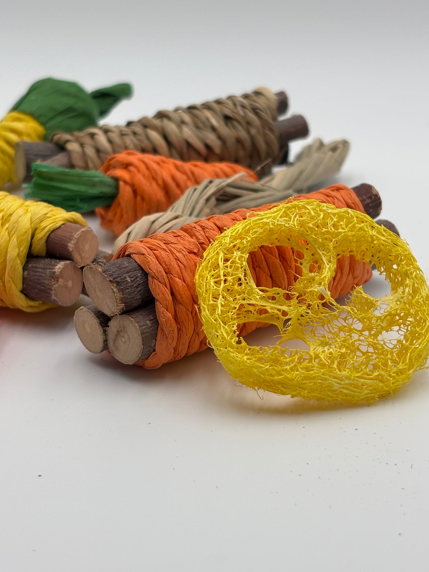 Ensemble de 9 jouets à mâcher naturels pour lapins – Bois et loofah
