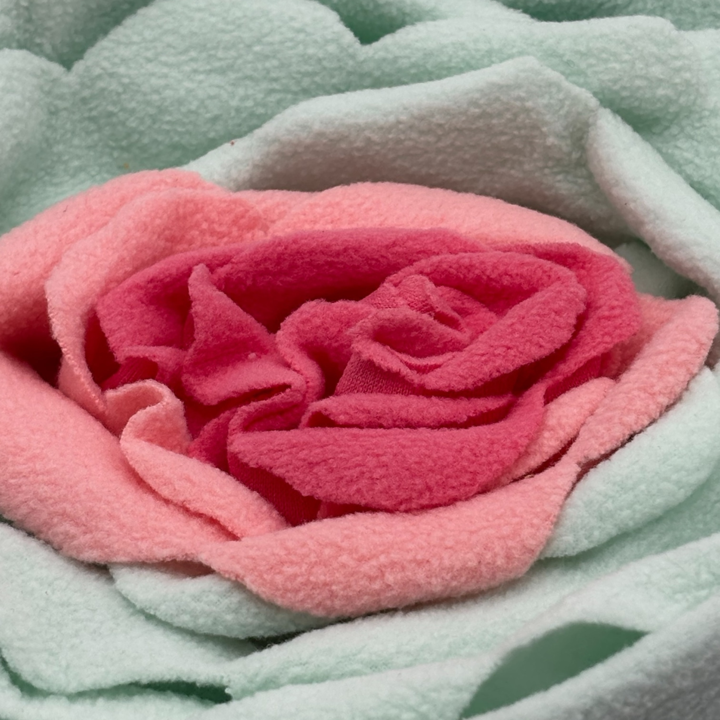 Rosebud Snuffle Mat