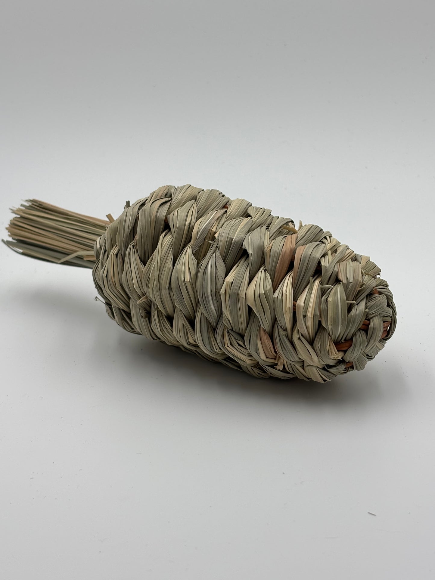 Natural Grass Carrot Chew Toy for Rabbits