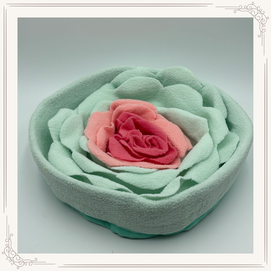 Rosebud Snuffle Mat