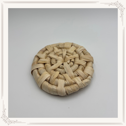 Mini Round Corn Husk Chew Mat