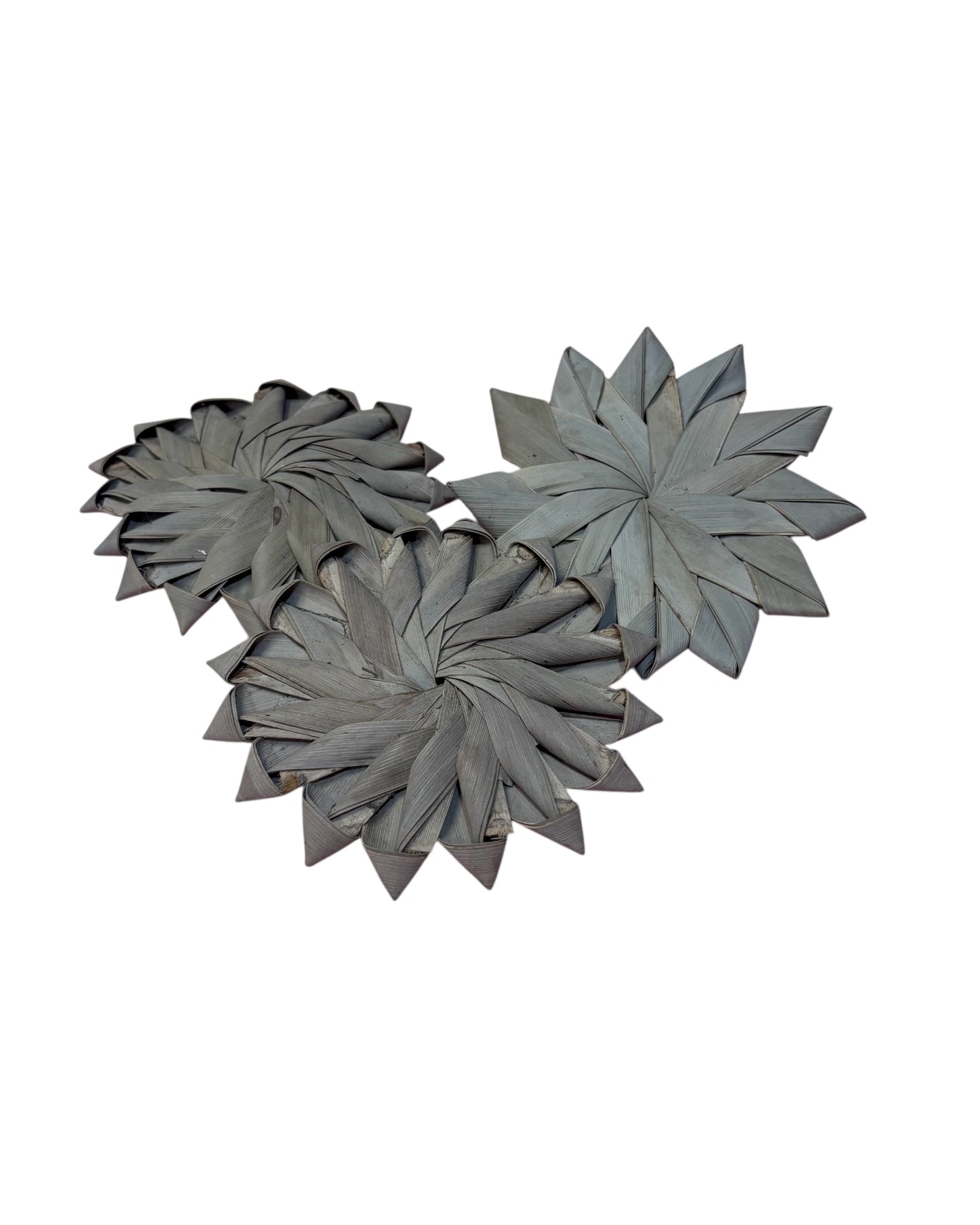 Woven Palm Flower – Natural Chew Toy for Rabbits & Small Pets