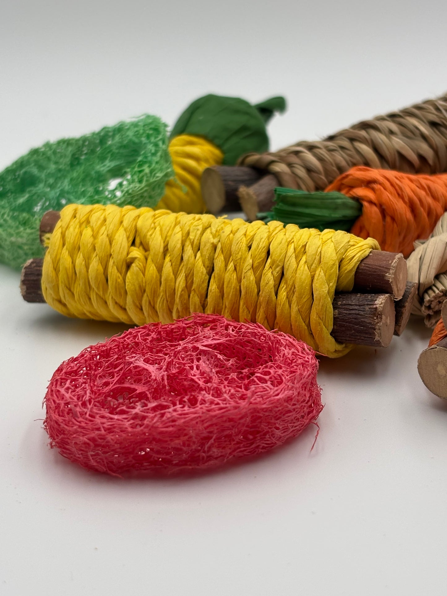 Ensemble de 9 jouets à mâcher naturels pour lapins – Bois et loofah
