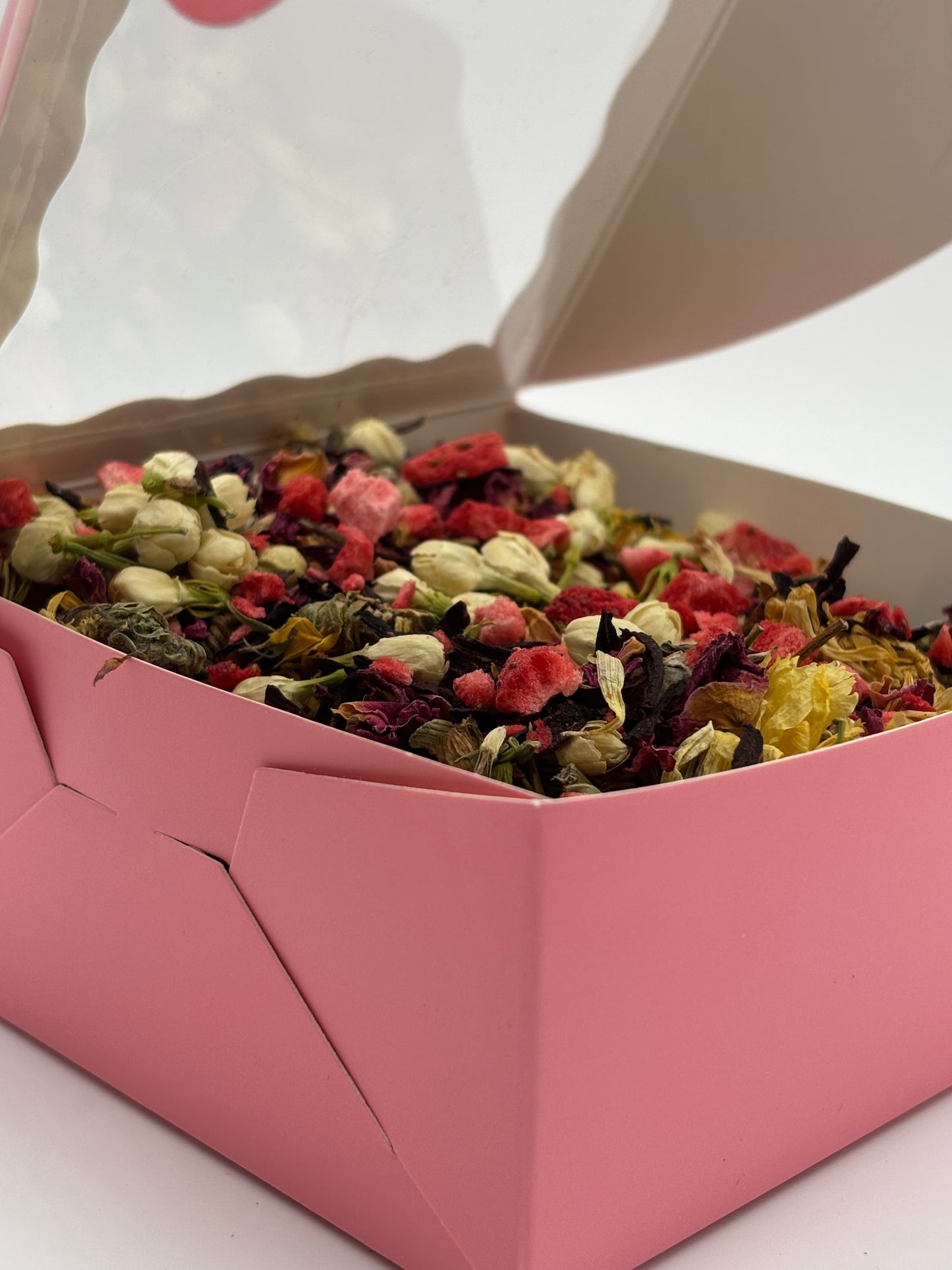 Hoppy Valentine Valentine Snuffle Blend for Rabbits – Limited Edition